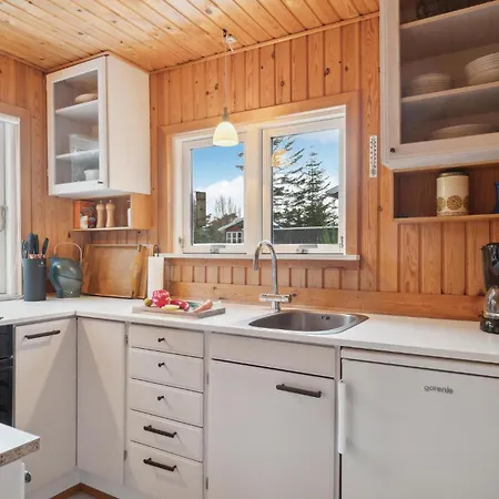 Ferienhaus 3 Bedroom Beautiful In