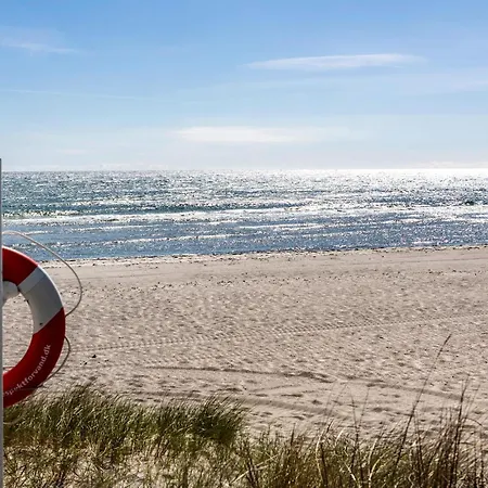Beautiful In With House Sea View Holiday home